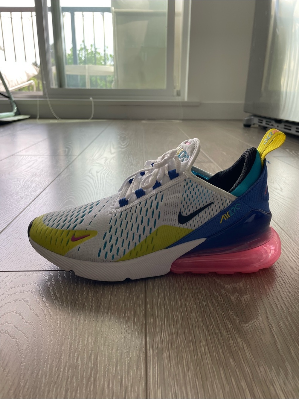 Nike Air Max 270 SE White Blue Pink Yellow